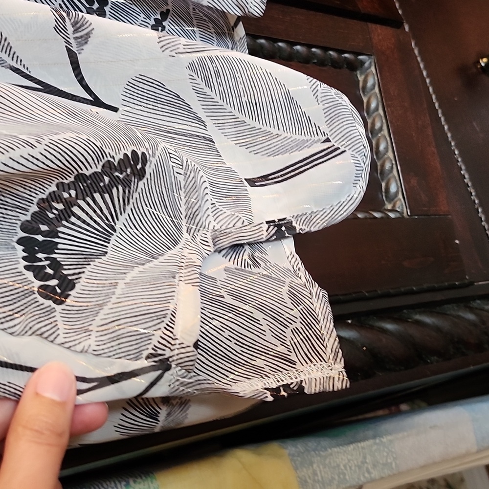 4/$20 By Together Collection Floral Sheer Blouse - Picture 3 of 6